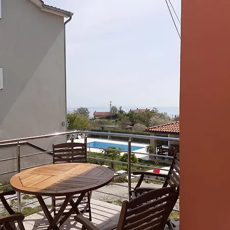 Ljubas Ii Opatija * Veprinac